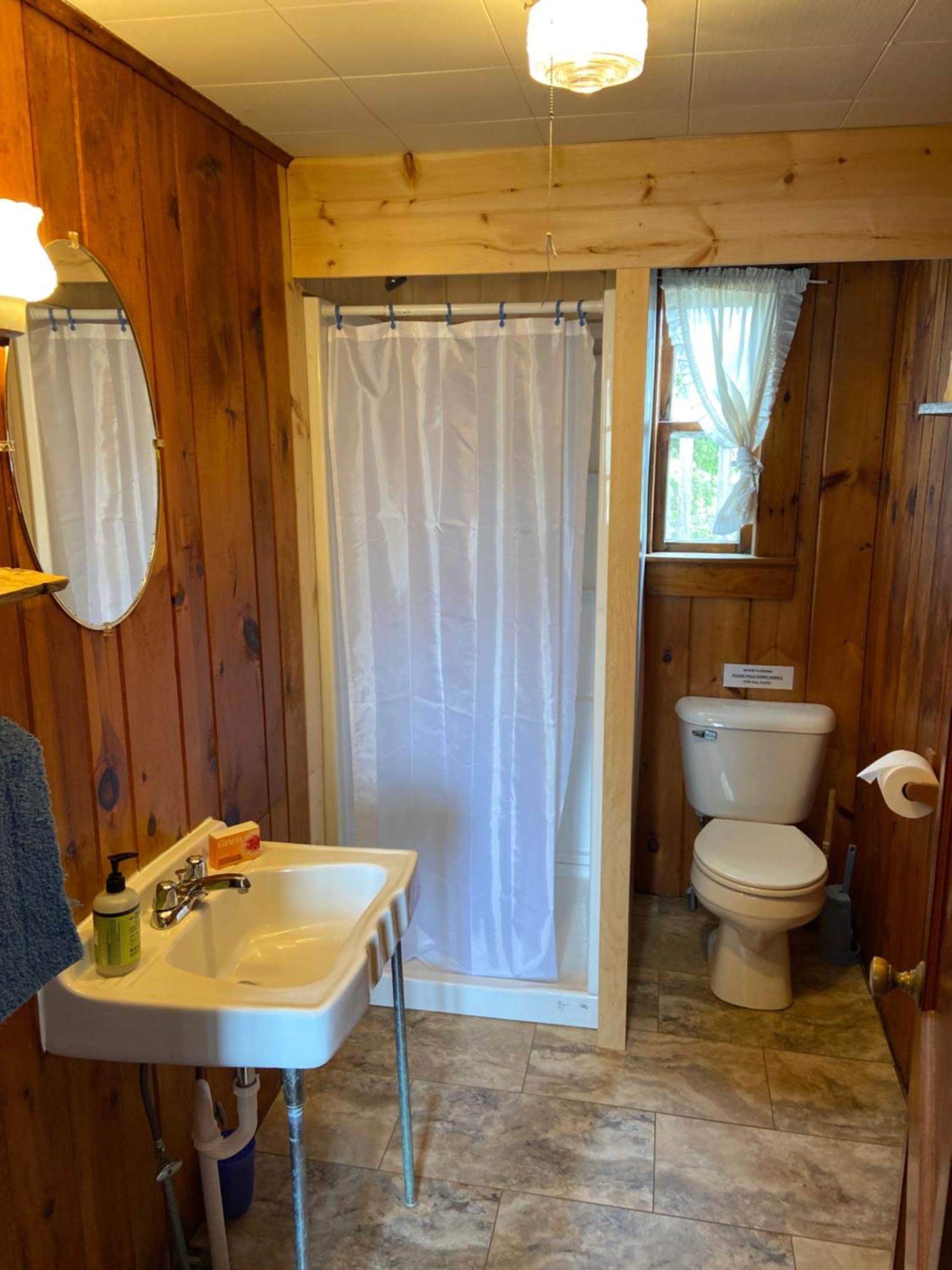 Spinneys Guesthouse & Beach Cottages Phippsburg Eksteriør billede